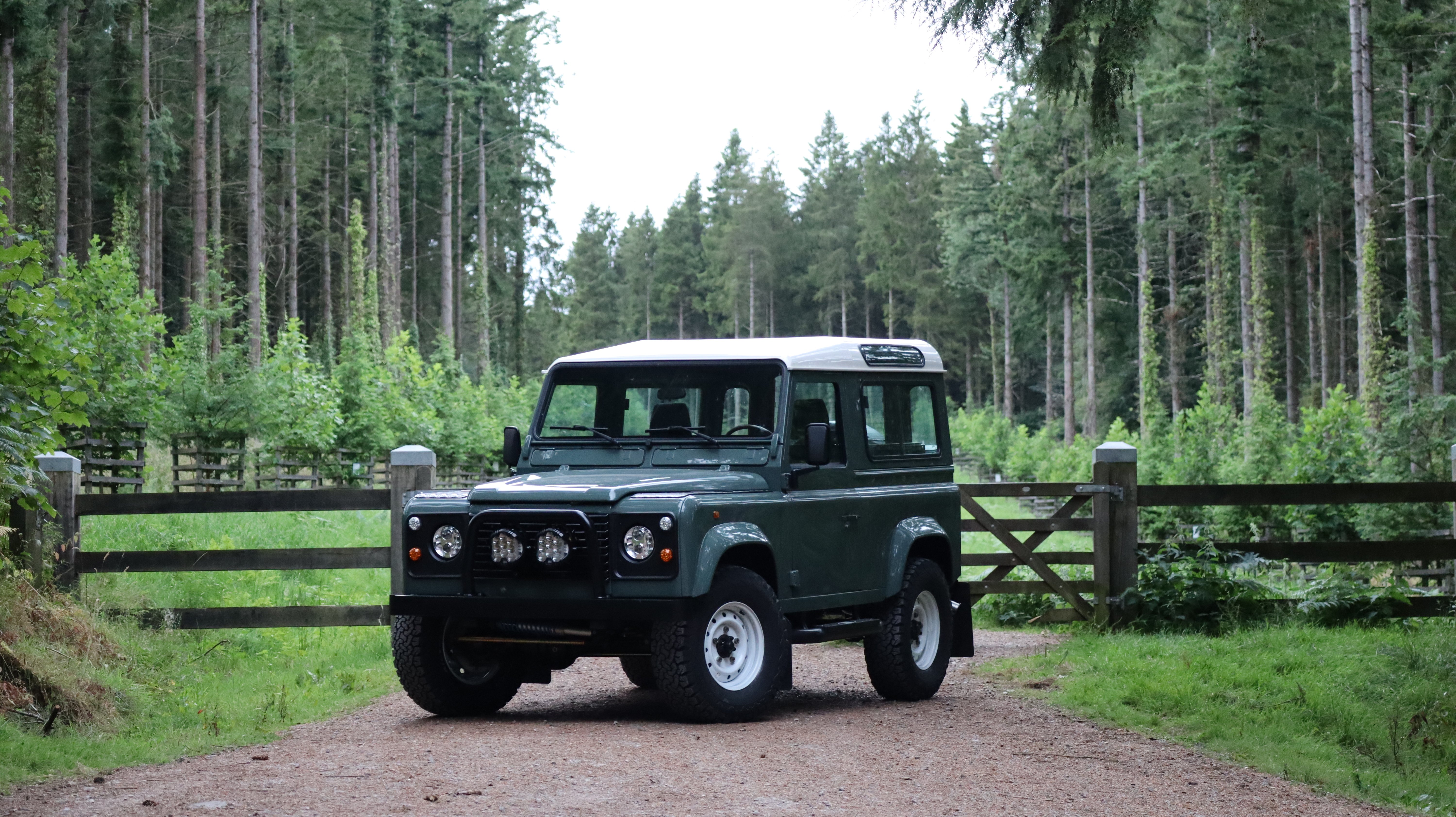 Restoring Vintage Land Rovers to Perfection
